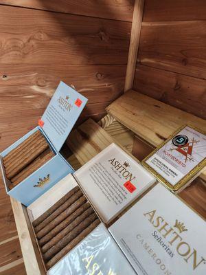 Ashton and Montecristo Cigarillos