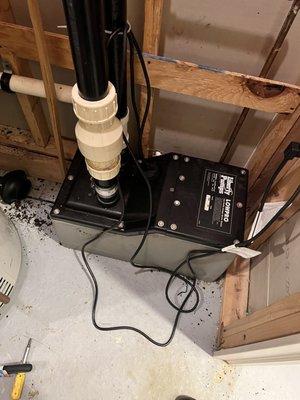 Pump system for powder room below drain level