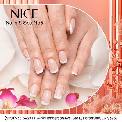 Elegance comes from simplicity!  Subtle French tip nails with clean, white tips for a touch of sophistication