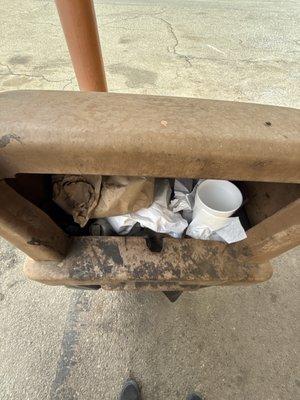 Every trash can has this grimy buildup that can be cleaned easily.