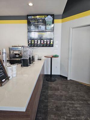 Smoothie bar