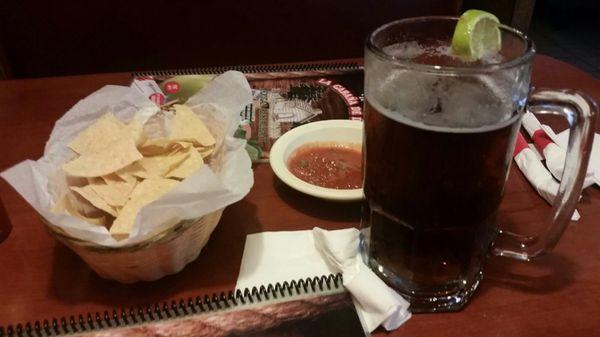 Cold XX and some chips with salsa.