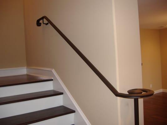 Wall mount hand rail