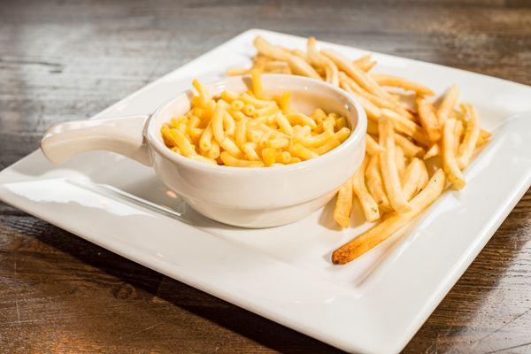 Macaroni & Cheese with French Fries