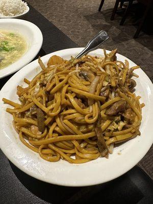 Bbq pork lo mein