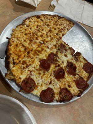 Breadeaux Pizza