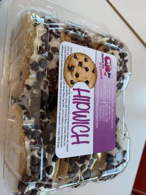 Pre-packed chipwich sandwiches