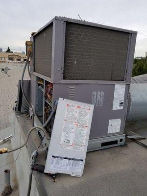 Gas package unit