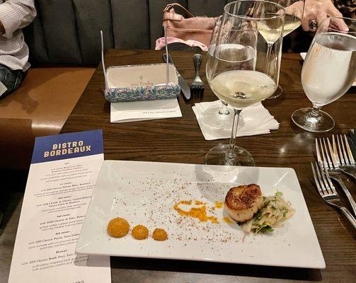 Diver scallops paired with a White Bordeaux