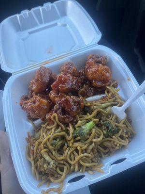 general tso, veggie lo mein