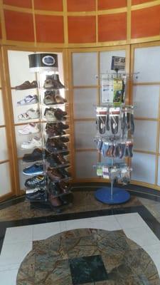 Dr. Comfort diabetic shoes and Pre-Fabricated Orthotics