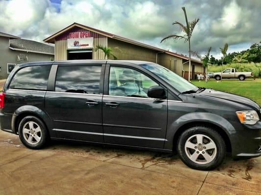 Avis Minivan booked through Discount Hawaii Car rental