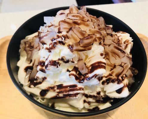 Original milk snow add on lychee jelly and chocolate sauce on top!