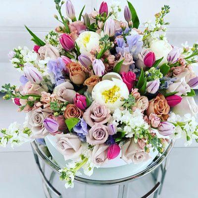 Arrangement of flowers in pastel colors