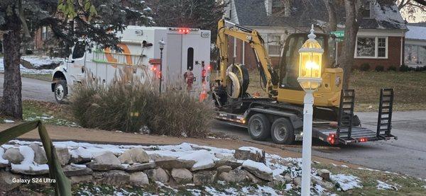 Truck sat in front of this house blocking the driveway for almost 2 hours.