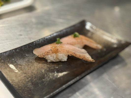 Albacore nigiri