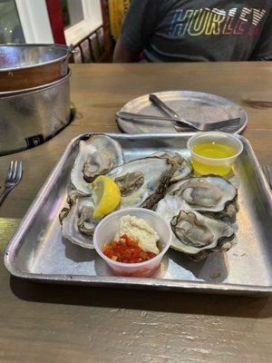 Steamed oysters