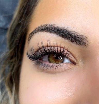 Wispy Volume Eyelash Extensions by Rebeca