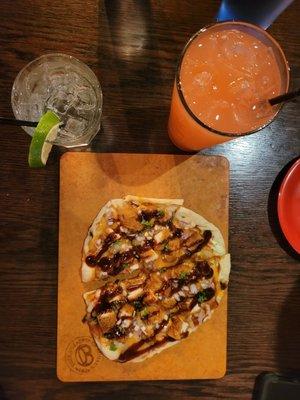 Chicken BBQ Flatbread and Gin&Tonic