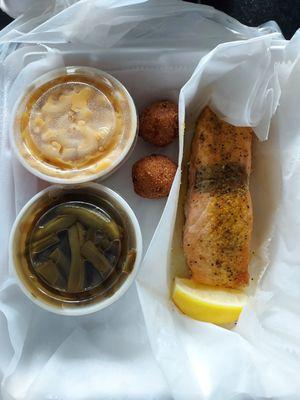 Baked salmon, macncheese green beans and huspupies