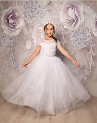 Beautiful dress for first communion occasion hand made in Mexico