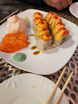 Jimi Hendrix Roll, scallops, salmon sashimi and I can't remember the other roll.  Great presentation!