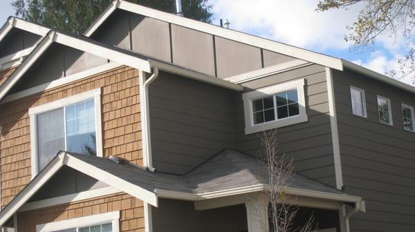 5" K-Line Gutter and 2"X3" Downspouts in White