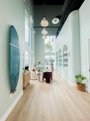 The Treatment San Clemente Lobby. Follow us on Instagram @thetreatmentsanclemente