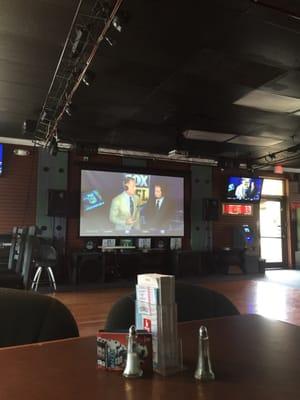 Great place to watch the game!