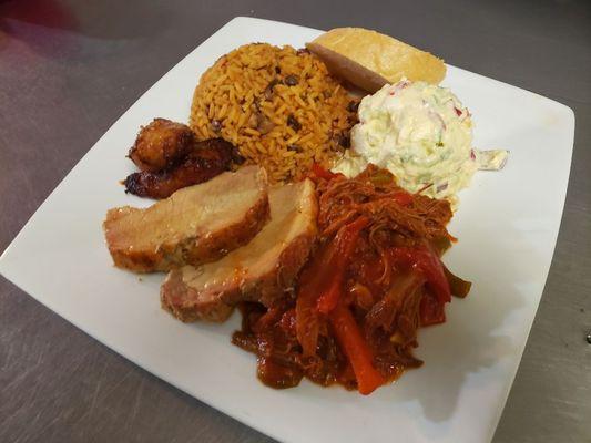 Arroz con gandules con Lechón