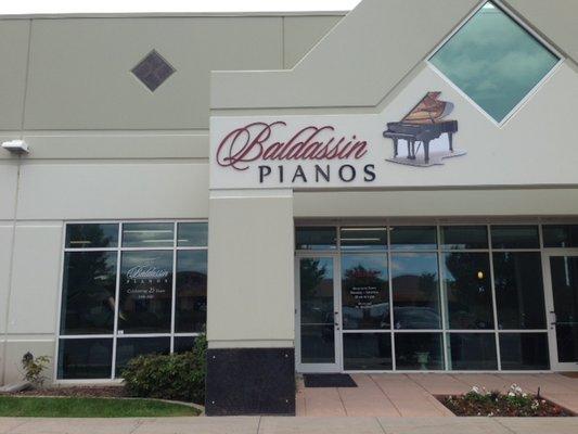 Baldassin Pianos Storefront