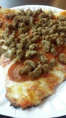 Pepperoni and hamburger pizza