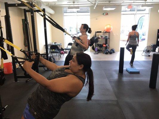 TRX-rows are an excellent way to sculpt the back. Come learn how to do them in our Team Training class