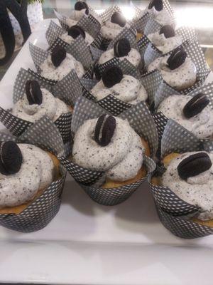 Cookies and Cream Cupcake