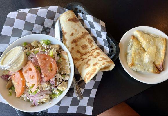 Black & White Salad with Greek dressing, complimentary bread and spinach pie