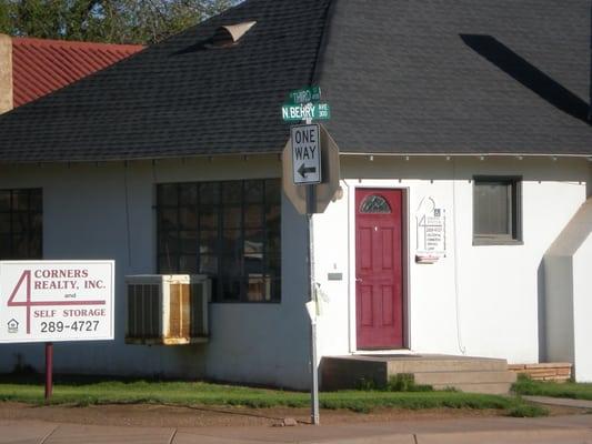 Offices of 4 Corners Realty Inc. located at 400 W 3rd Street, Winslow, AZ  86047 928-289-4727