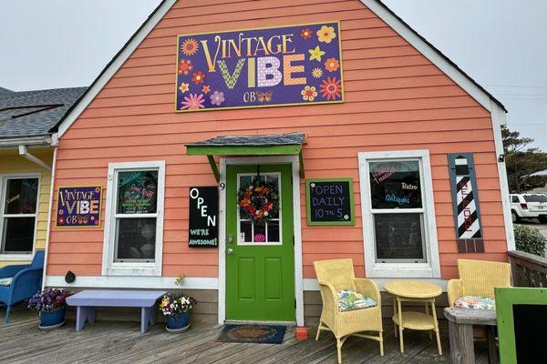 Vintage Vibe OBX Storefront