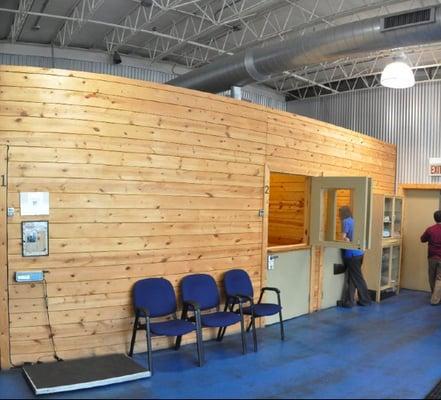 Reception area at the Royal Treatment Veterinary Center