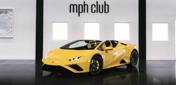 LAMBORGHINI HURACÁN EVO RENTAL