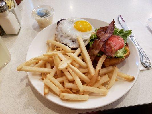 12/5/2021 - Down Under Burger, a messy one to pick up.