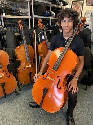 Ready for high school with a new cello from Barnesviolins!