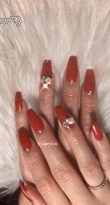 Gorgeous red nails for Christmas time