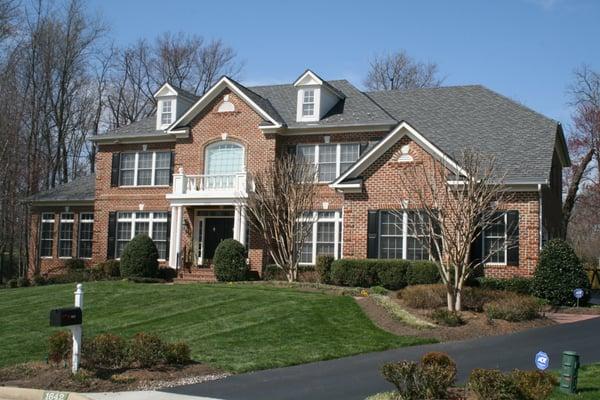 Vienna Replacement: http://www.nvroofs.com/residential/roofing/roof-replacement/northern-virginia/fairfax-county/roof-replacement-vienna-va/