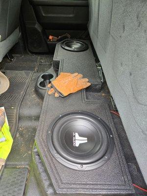 2x JL Audio w-0 10's in a pre-fabed box in a 2500 Crew-Cab Ram Truck