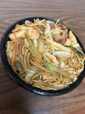 46. House Special Lo Mein (Large)