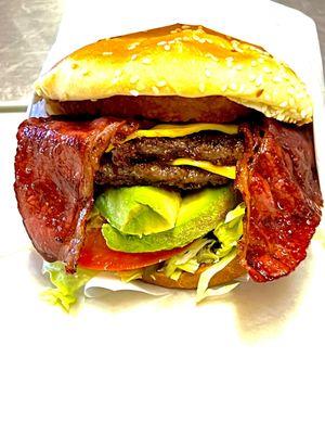 Avocado Bacon Delicious Burger