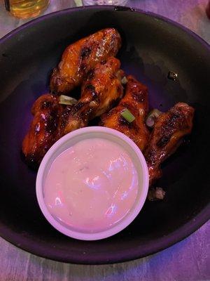 Hot mama wings