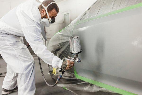 Expert Automobile Refinishing With A Lifetime Warranty