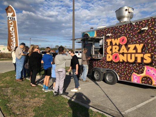 Line for 2 Crazy Donuts