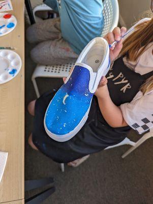 Shoe painting class